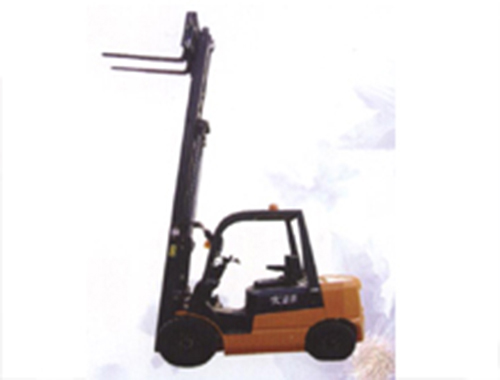 新型帶屬具叉車