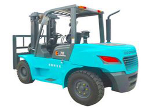 5-7T內(nèi)燃平衡重式柴油叉車